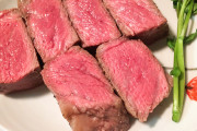 【衝撃】「赤い肉」を食べると死亡リスクが上がることが判明する…
