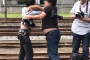 【悲報】撮り鉄さん、取っ組み合いの大喧嘩をしてしまう…
