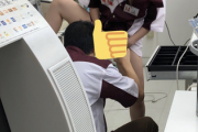 【画像】バイト中、エロいことしてる女の子が発見されてしまうｗｗｗｗｗｗｗｗｗｗｗｗｗ