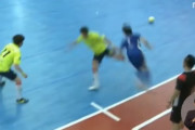 【動画】韓国のフットサル、殴る蹴る踏みつけるの大乱闘でめちゃくちゃw