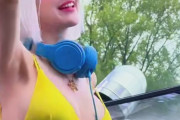 【動画】最新のDJ SODAさん(37)、とんでもない衣装でガマン限界ｗ