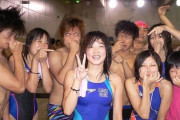 【閲覧注意】巨乳水泳部女子、ネットを震撼させた “いじめ画像” がコチラ⋯（画像あり）