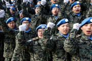 【画像】兵役を終えた韓国人兄さんのガタイがすごすぎたwwwwwwww