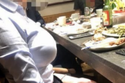 【悲報】女上司さん、乳が生意気すぎるｗｗｗｗ
