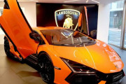 【画像】これが最新のランボルギーニの頂点の車らしいwwww