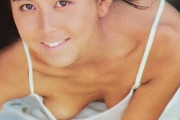 【画像】杉本彩(54)さんの前屈みになった胸元から溢れそうなお乳www