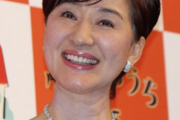 【画像】松居一代(65)の『この半裸画像』でヌいた奴、続出してしまうwwwwww