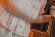 【画像】巨乳チェロ弾き、えっちすぎるｗｗｗ