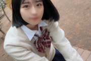 【エロ動画 素人】 綺麗な体をした可憐な制服美少女と卒業前にハメ撮り