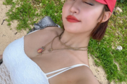 【画像】王林ちゃん、SEXYすぎるビキニ姿をインスタに公開してしまうwwwwwwwプライベートの水着ショットで悩殺！！！