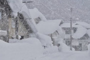 【画像】青森J民やけど雪ヤバ過ぎてガチヤバい助けてくれぇーー！！！！！！?