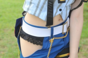 【画像】露出コスプレイヤーのパンツのチラ見せ衣装がとってもエッチ