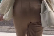 【動画あり】前を歩いてる女の尻ガン見してる奴ｗｗｗｗｗｗｗｗ