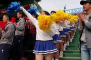 甲子園のチアリーダー「半ズボンより今までのが良かった」