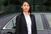 【画像】安倍晋三の女性SPがめちゃくちゃカッコいいと話題に！！！！