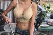 【画像】タイの屋台のドスケベお姉さんｗｗｗｗｗ