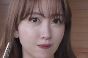 【朗報】最新の小嶋陽菜さん、お■ぱい強調がありがたい