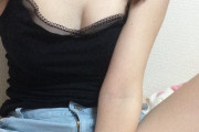 【画像】自撮り無修正わいせつ動画をネットに投稿した２２歳女性事務職員ｗｗｗｗ