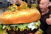 【画像】このハンバーガー1日で食べ切れたら10万円