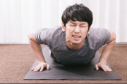 【悲報】筋トレ、腕立て伏せの難易度だけ高すぎる