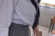 【画像】自分のおっぱいが性器だと理解している女子高生