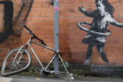 【画像】バンクシーの最新作、凄すぎるｗｗ