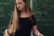 【画像】ロシアの女教師、ガチのマジでレベルが違う…