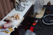 【画像あり】部屋に工具並べたら山上容疑者の部屋みたいになってワロタ