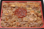 【朗報】セブン新作、お肉がぎっしり「スタミナ炭火焼肉弁当」が美味そうと話題に