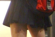 ミニスカの夏服セーラーJKはなぜあんなに男の股間を刺激させるのか？
