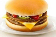 マクドでハンバーガーを一個入れ忘れたら客に怒られたんだが…