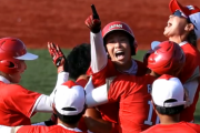 ダブルプレーGIF動画が神プレー！東京五輪で女子ソフトボール日本代表が13年越し金メダル！エース上野、リリーフ後藤が好投！2ch感動！