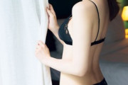 【ケツ画像】元モー娘のリーダー、ランジェリー姿を解禁してしまうwwwww譜久村聖、下着姿でプリケツを衝撃の大胆露出！！！