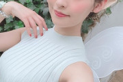 【朗報】人気No.1声優・上坂すみれさんのノースリーブニット、マジでエロすぎるw w w w