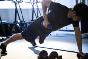 【朗報】筋トレしてる人、心に余裕がある人が多い