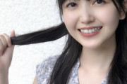 【乃木坂46】久保史緒里さん、超ミニスカ　??　太もも丸出し！！