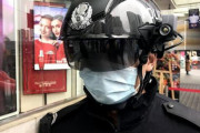 【悲報】中国警察さん、スカウター的なゴーグルを装備して街行く人の体温を測りまくってしまう