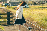 【画像】JKでごった返す夕方の田舎の駅前、ドスケベｗｗｗ