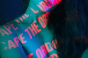 【画像】アダルトコーナーに現れた痴女がエロすぎるｗｗｗ