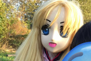 【画像】個人の趣味でやってる着ぐるみコスプレ界隈、一般人に気味悪がられてしまう