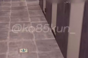 こうくん🪐の裏垢動画・扉を開けたら即ハメ撮り！裏垢女子との濃厚流出動画