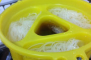 【画像あり】そうめんを"筆洗"で食べたら便利過ぎワロタｗｗｗｗｗｗｗｗｗｗｗｗ