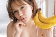 村重杏奈、爆乳アピールがエッチすぎる！デカすぎだろｗｗｗ（GIF動画あり）