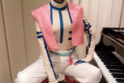 【画像】おっぱいピアノさん、上半身裸キャラのコスプレを披露ｗｗｗｗｗｗ