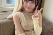 【理不尽】グラビア級19歳が制服で完堕ちｗ 巨根にイキ狂って「もっと中に出して」と懇願する