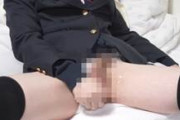 NH・男の娘　JK制服 男の娘 女装オナニー アナルプラグで前立腺攻め ピストンマシンにバックから抜き差しされて5回連続射精