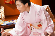 白木優子 和服姿の超美人熟女さんが旅館の男性客を次々に極上フェラで射精させるおもてなししちゃう！