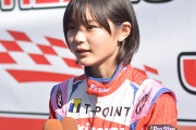 【写真】女子高生レーサーJujuさん、可愛い