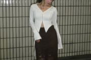 【画像】女優の桜井日奈子さん、私服がエッロすぎると話題にwwwwww豊満なバストとヒップのラインがくっきり！！へそ出し姿にファン大興奮！！
