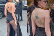 女優の三吉彩花がパリ・ファッションウィーク メンズで破廉恥な横乳尻見せ衣装で登場